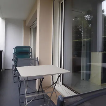 Apartamento 3 Etoiles Aux Sables D'olonne Avec Parking, Proche - Fr-1-325-130 *